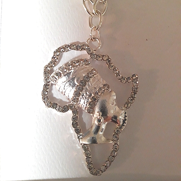 Silver Egyptian Nefertiti Pendant Necklace w Crystal accents 20"-24" Chain. NEW - Picture 9 of 10